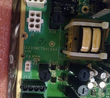 GE IS215WETAH1BB PLC kiểm soát công nghiệp Mark VI General Electric