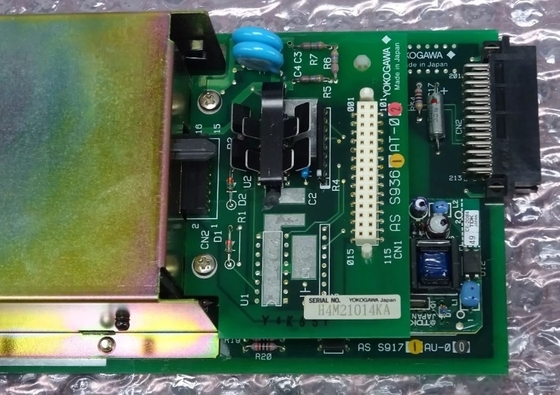 AIP571 YOKOGAWA Điện phát điện RIO I / O mô-đun điều khiển lĩnh vực V-net Control Bus 24 V DC