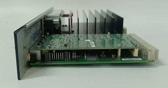 IC698CPE030 Đơn vị xử lý trung tâm GE CPU giao tiếp với I / O và Smart Option Module