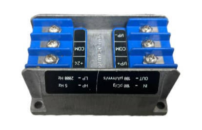 IPC704 244-704-000-042 A1-B03-C100-D100-E5-F2000-G0-H0-I0 Máy điều hòa tín hiệu điện tích Piezoelectric để đo tốc độ rung của vỏ vòng bi