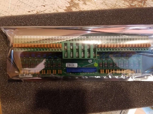 Thiết bị kết nối ABB DSTA131 cho bảng mạch tương tự 16 Ch PLC Phụ tùng 57120001-CV