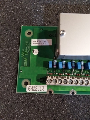 DSTA155P ABB S100 I / O Đơn vị kết nối Đơn vị kết nối Bộ phận kết nối PLC Phụ tùng 3BSE018323R1
