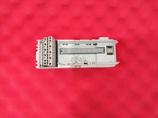 TU811V1 ABB S800 Thiết bị kết thúc mô-đun nhỏ gọn 1x8 Thiết bị đầu cuối tín hiệu 3BSE013231R1