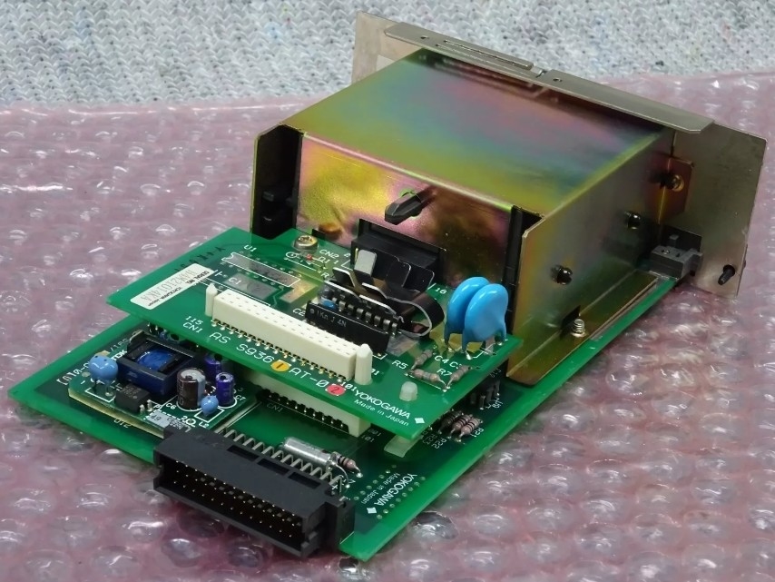 AIP571 YOKOGAWA Điện phát điện RIO I / O mô-đun điều khiển lĩnh vực V-net Control Bus 24 V DC