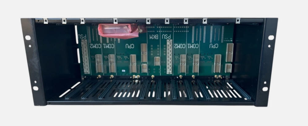 Honeywell FS-CPCHAS-0001 Chassis cho bộ xử lý điều khiển với 1: 1 Controller Redundancy và High-Speed Safety Bus